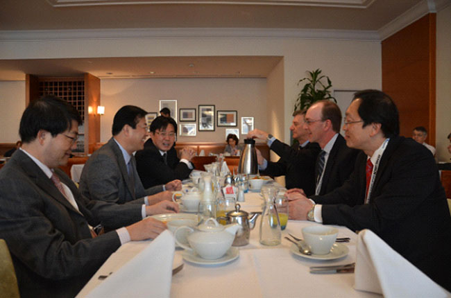President Wang Yi Led Delegation to Attend Berne Union Annual General Meeting 2011 